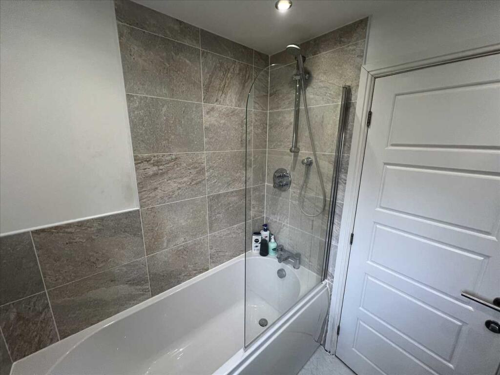 Additional property image - 17 Brown Leaves Grove, Copster Green, Blackburn, BB1 9AL