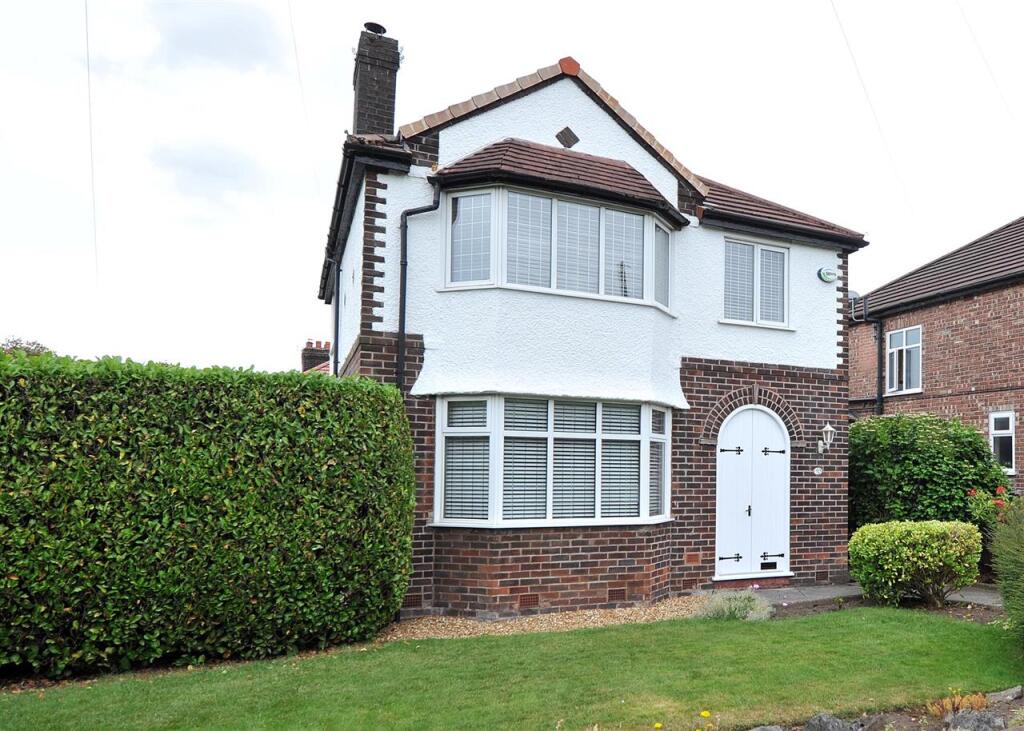 Main image of property: 90 Glazebrook Lane, Glazebrook WA3 5BJ