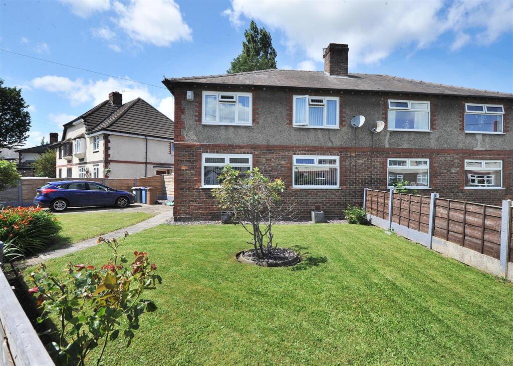 Main image of property: 1 Nelson Drive, Cadishead M44 5JF