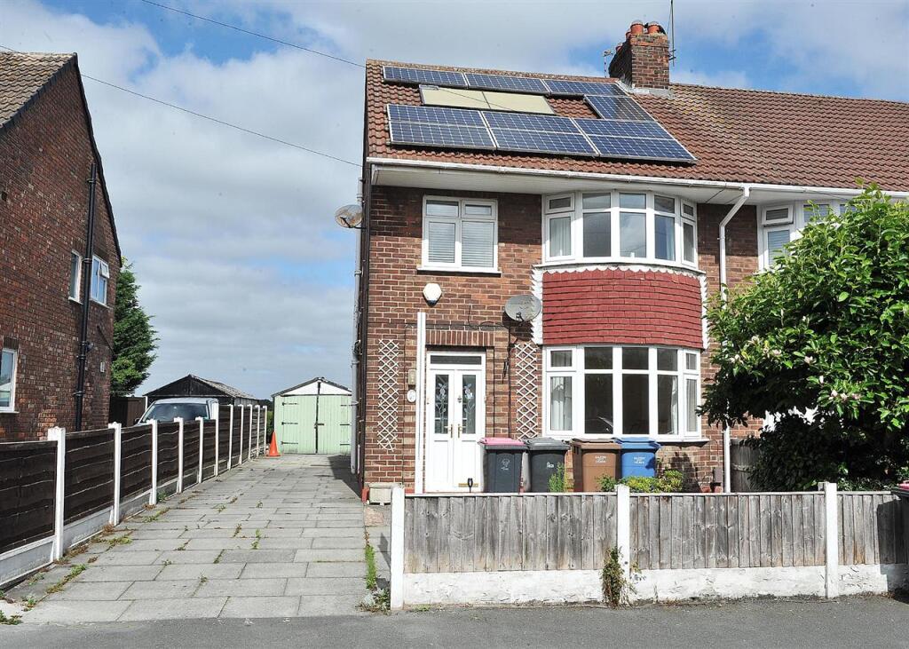 Main image of property: Rose Avenue, Manchester