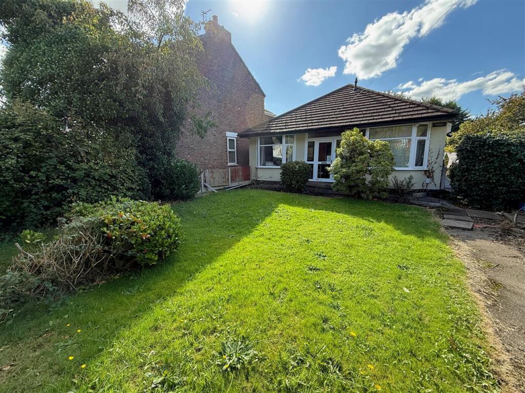 Main image of property: 143 Fir Street, Cadishead M44 5AQ