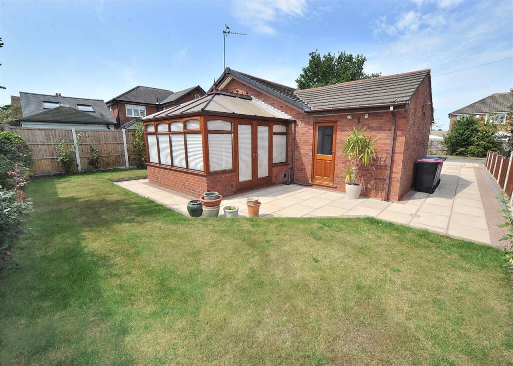 Main image of property: 1 Rushmoor Close, Irlam M44 6DY