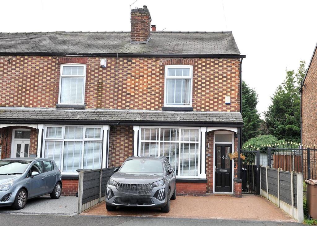 Main image of property: 41 Fir Street, Cadishead M44 5AR