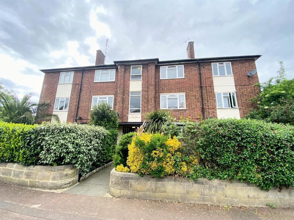 Main image of property: Dagenham Road, Dagenham