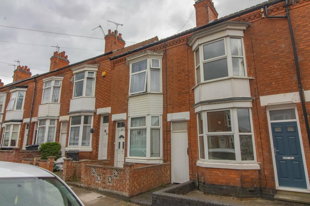 2 bedroom terraced house for sale in Haddenham Road, Leicester, LE3