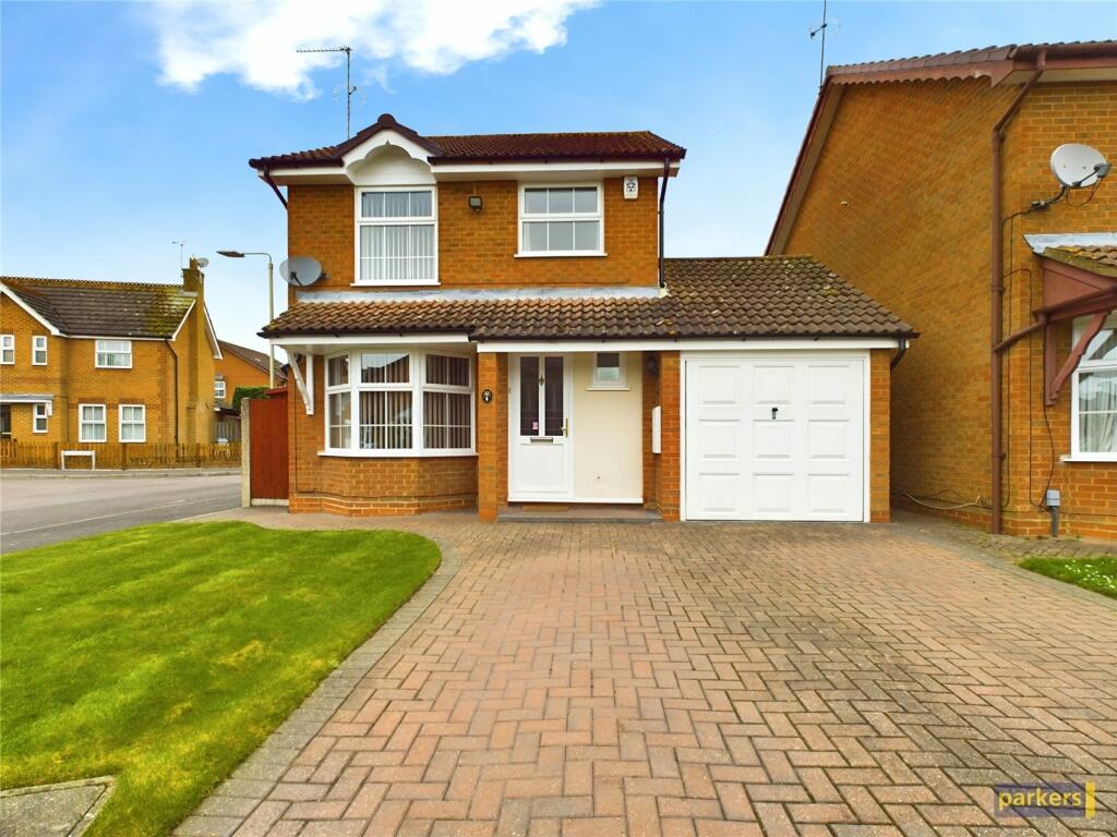 3 bedroom detached house for sale in Irvine Way, Lower Earley, Reading