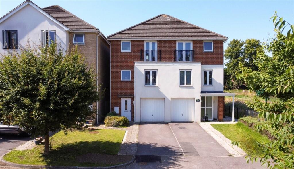 Main image of property: Regis Park Road, Reading, Berkshire, RG6