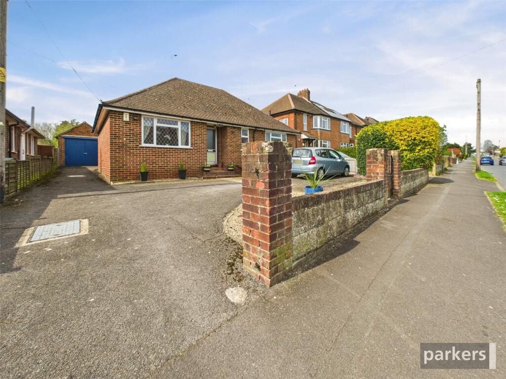 Main image of property: Meadow Road, Earley, Reading, Berkshire, RG6