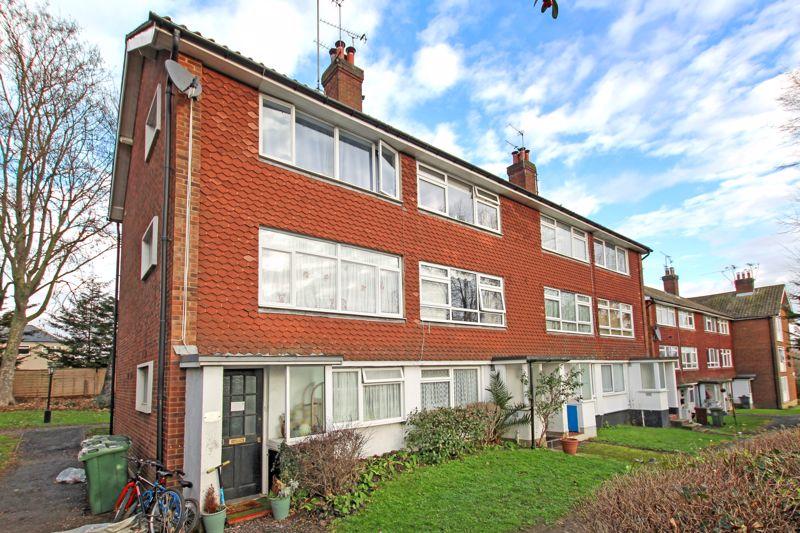 2 bedroom for sale in Oakfield Lane, Dartford, DA1