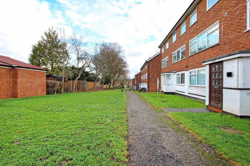 2 bedroom for sale in Oakfield Lane, Dartford, DA1