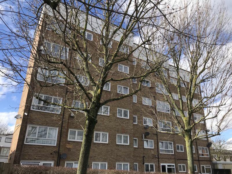 1 bedroom flat for sale in Phoenix Place, Dartford, DA1