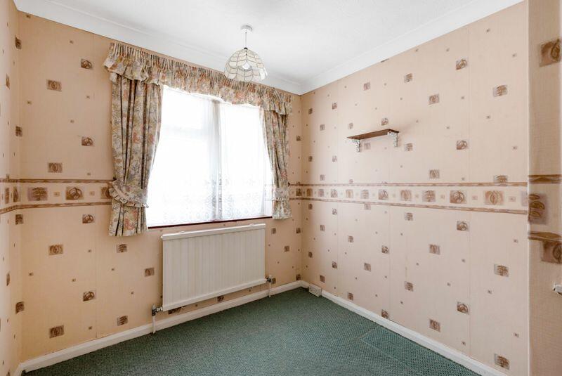 3 bedroom detached house for sale in Chalet Close, Bexley, DA5