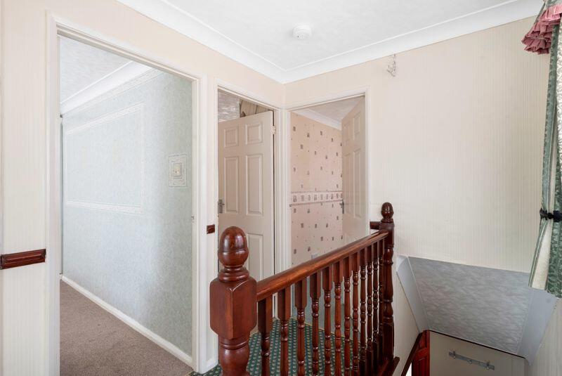 3 bedroom detached house for sale in Chalet Close, Bexley, DA5