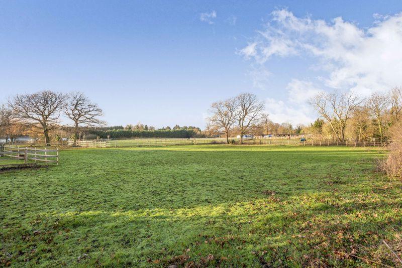 Equestrian facility for sale in Cocksure Lane, Sidcup, DA14