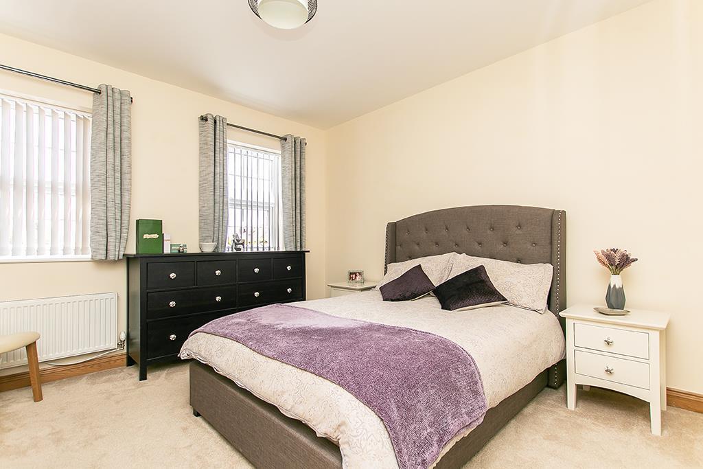 4 bedroom detached house for sale in Plains Road, Mapperley, Nottingham, NG3