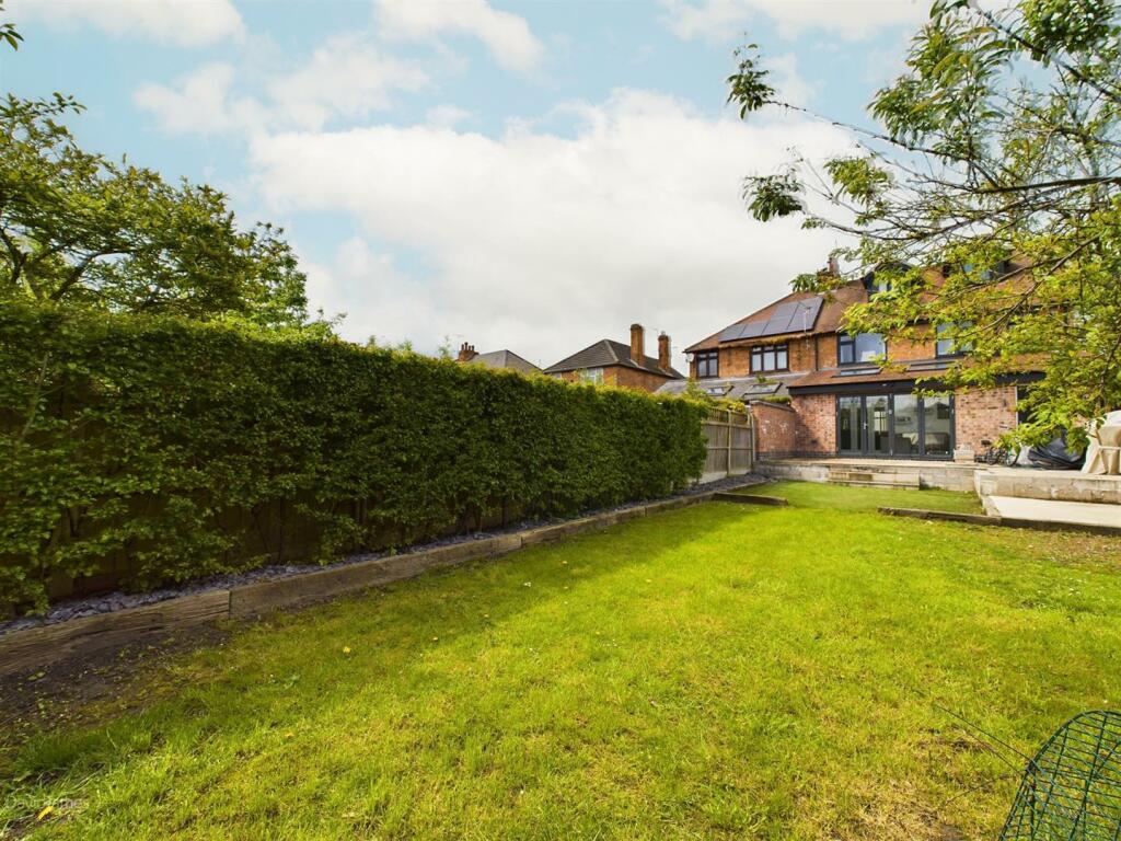 4 bedroom semidetached house for sale in Marshall Hill Drive, Mapperley, Nottingham, NG3