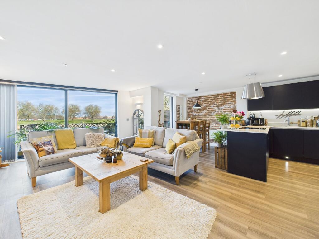 Main image of property: Wilford Lane, West Bridgford, Nottingham