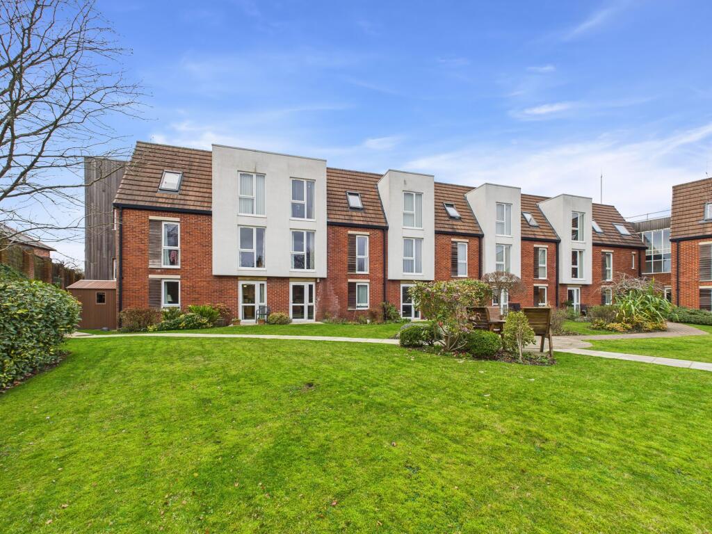 Main image of property: Parry Court, Hazel Grove, Mapperley, Nottingham