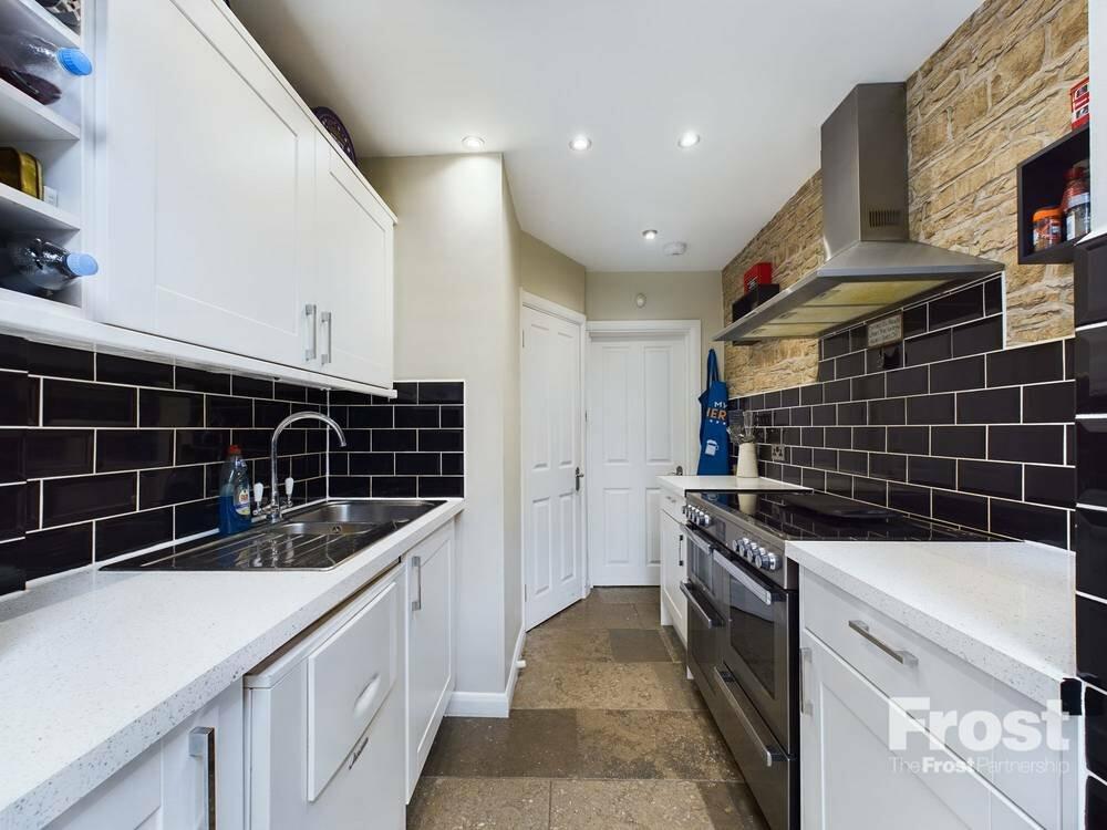 5 bedroom semidetached house for sale in Wigley Road, Feltham, TW13