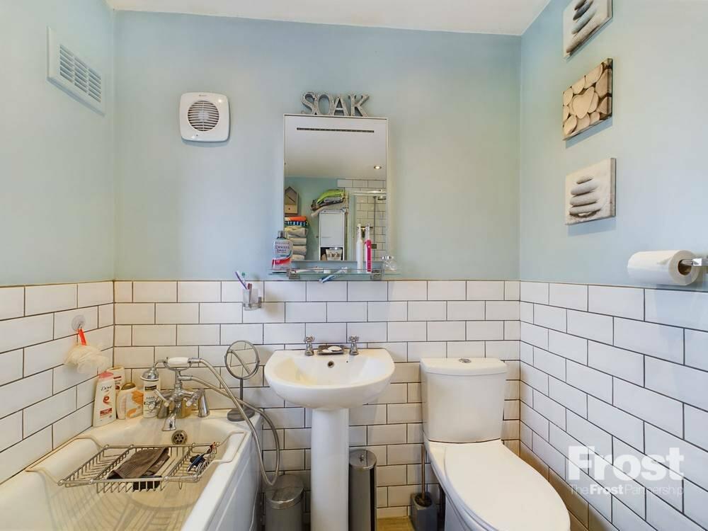 5 bedroom semidetached house for sale in Wigley Road, Feltham, TW13