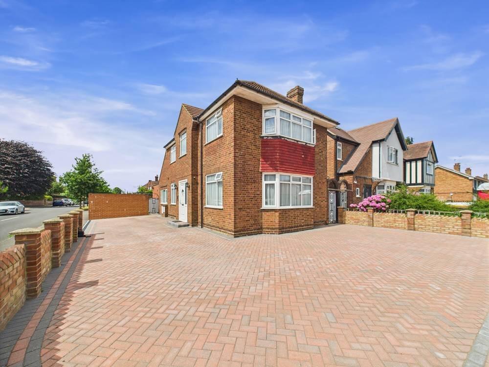 Main image of property: St. Albans Avenue, Hanworth, Middlesex, TW13