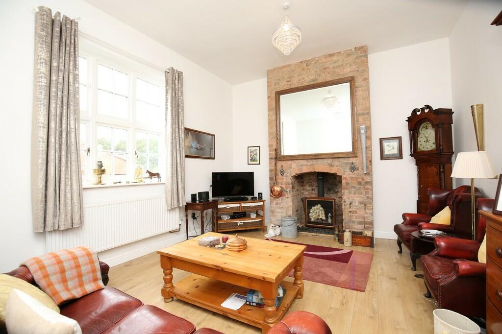 3 bedroom cottage for sale in Main Street, Higham On The Hill, CV13