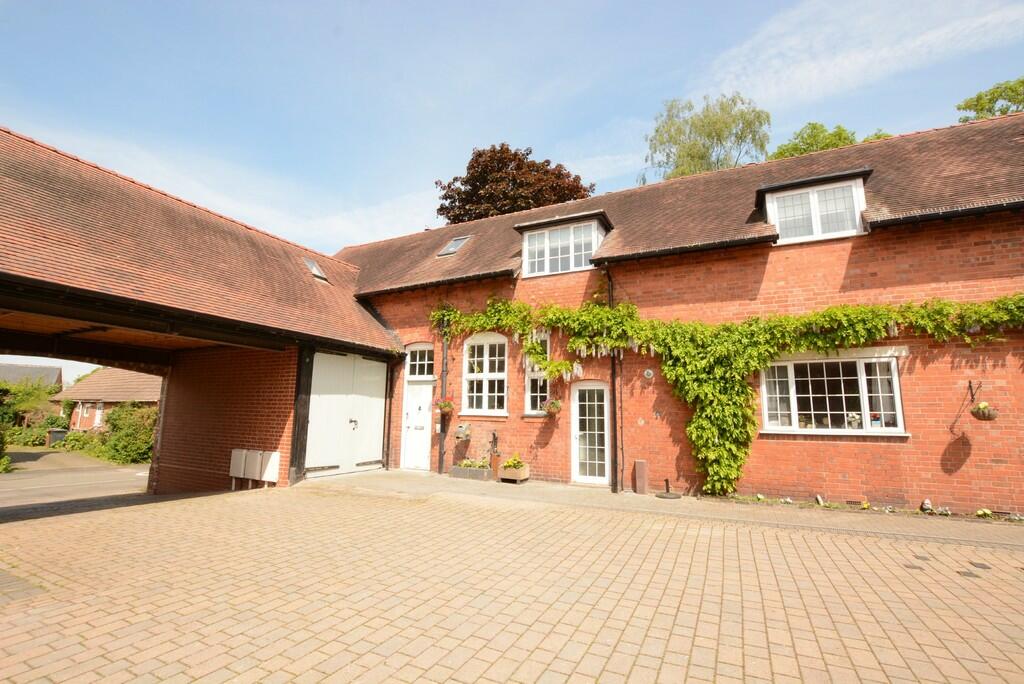 3 bedroom cottage for sale in Main Street, Higham On The Hill, CV13