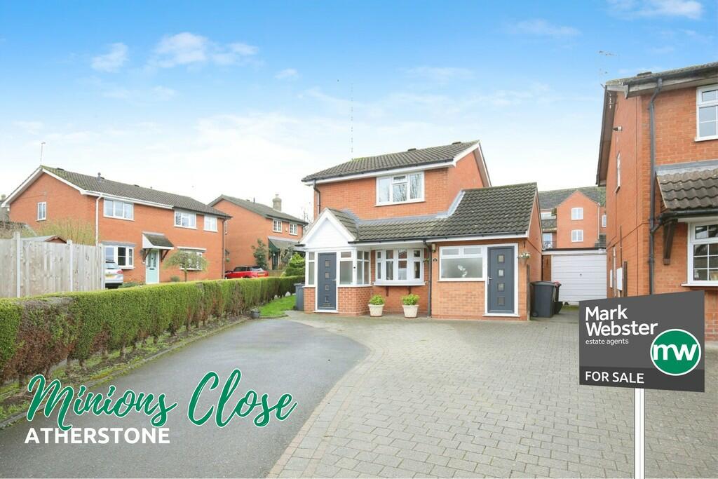 3 bedroom detached house for sale in Minions Close, Atherstone, CV9