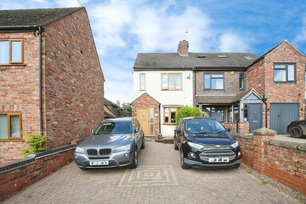 2 bedroom semidetached house for sale in Tamworth Road, Wood End, CV9