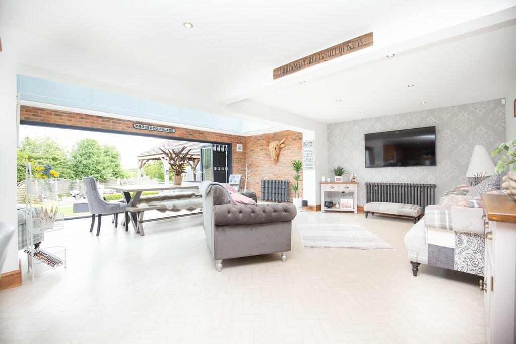 Additional property image - Carts Lane, Grendon