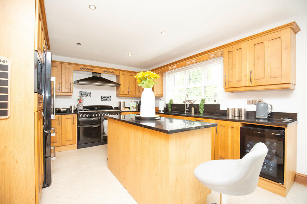 Additional property image - Carts Lane, Grendon