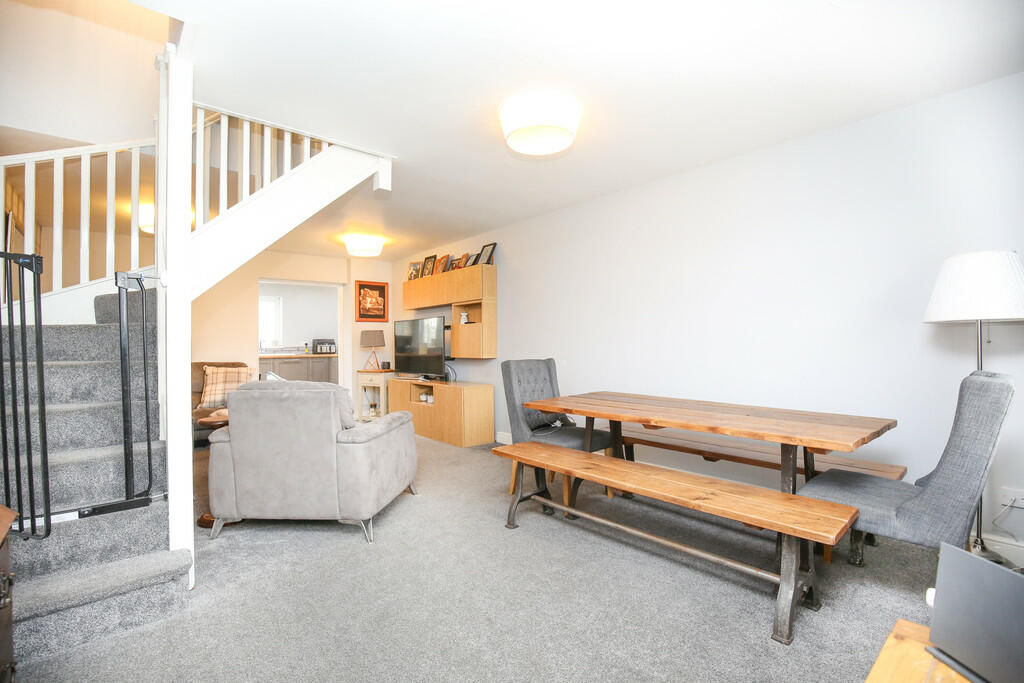 Additional property image - Meadow Gardens, Baddesley Ensor