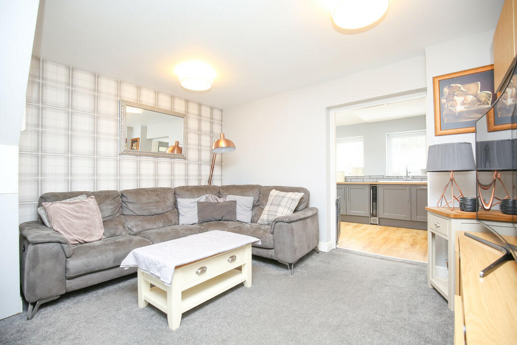 Additional property image - Meadow Gardens, Baddesley Ensor