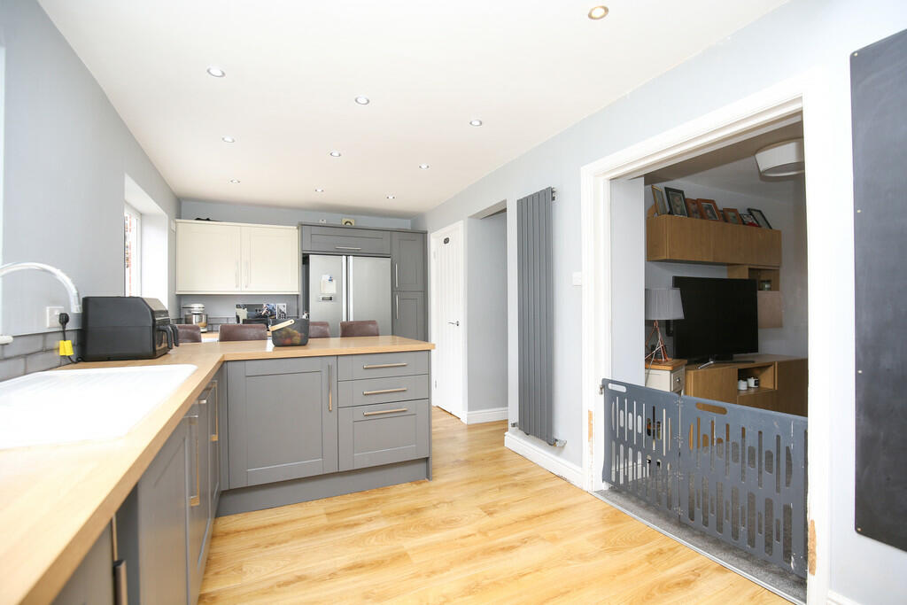 Additional property image - Meadow Gardens, Baddesley Ensor