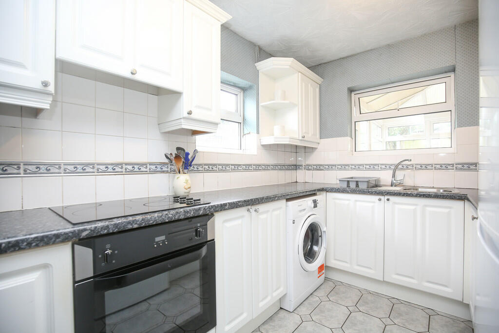 Additional property image - Carts Lane, Grendon