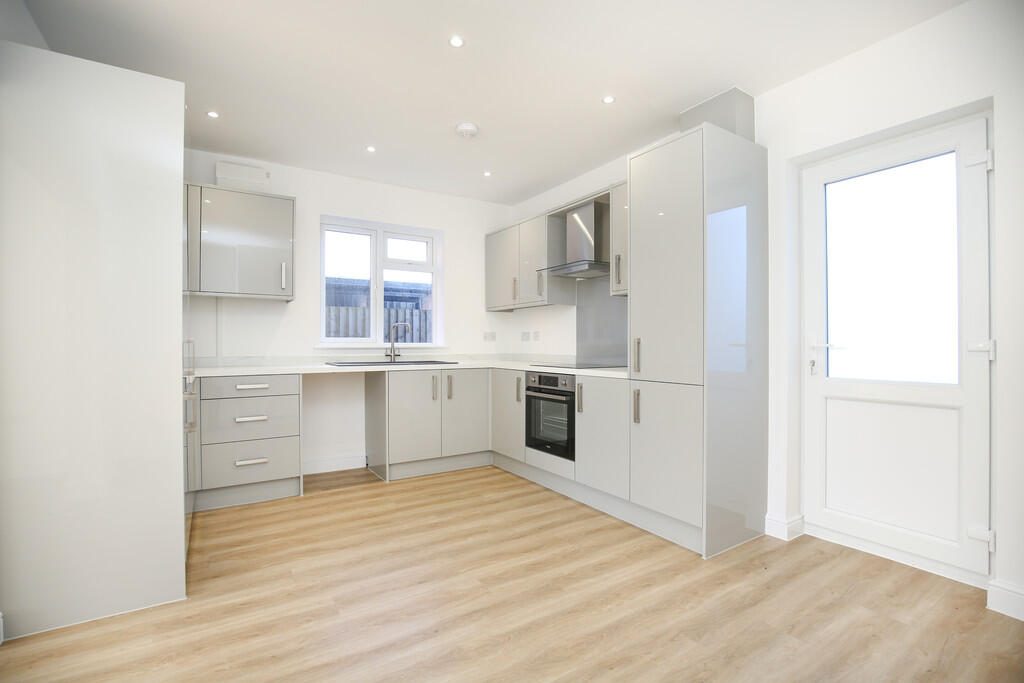 Additional property image - Watling Street, Grendon