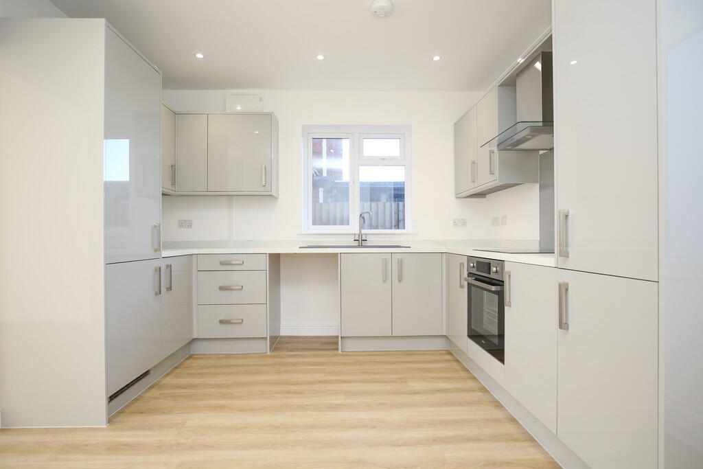 Additional property image - Watling Street, Grendon