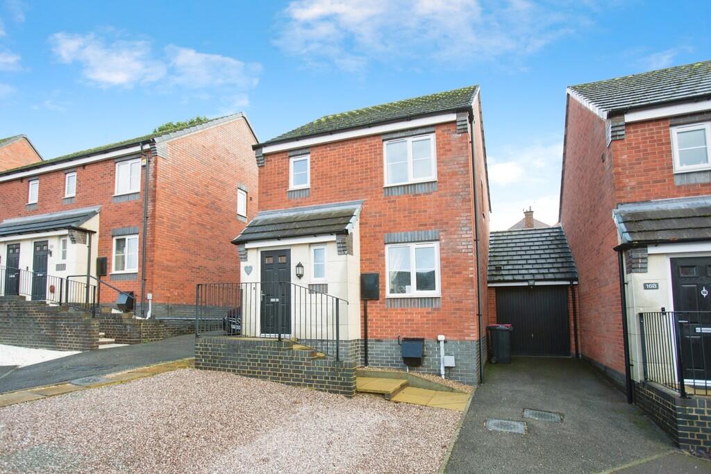Main image of property: Bluebell Close, Hartshill