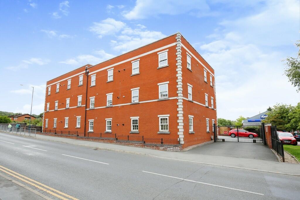 2 bedroom apartment for sale in Coleshill Road, Atherstone