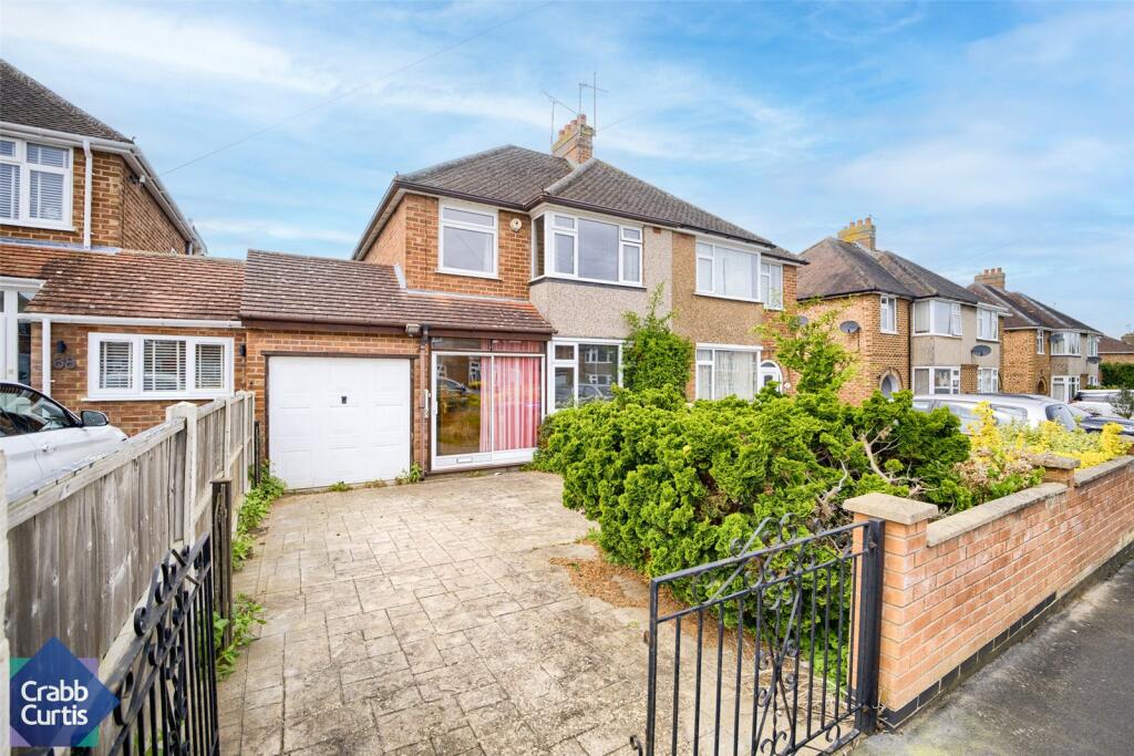 3 bedroom semidetached house for sale in Landor Road, Whitnash