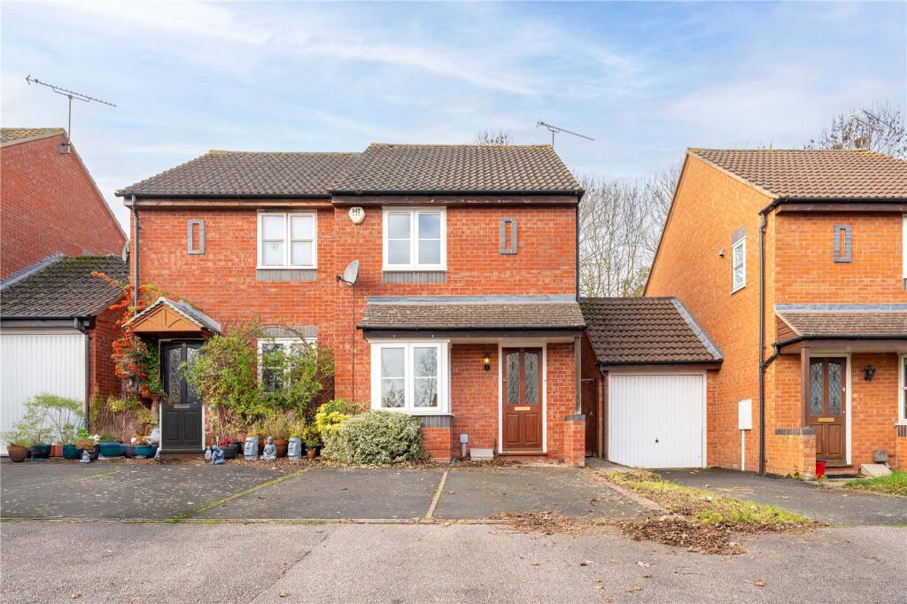 Main image of property: Redhill Furrows, Sydenham, CV31