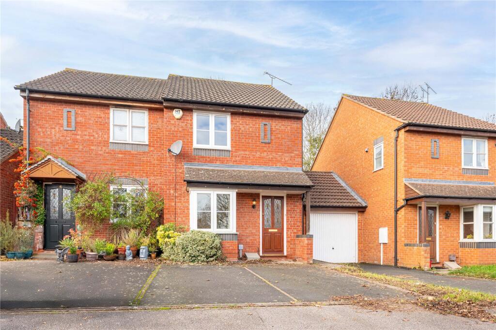 Main image of property: Redhill Furrows, Sydenham, CV31