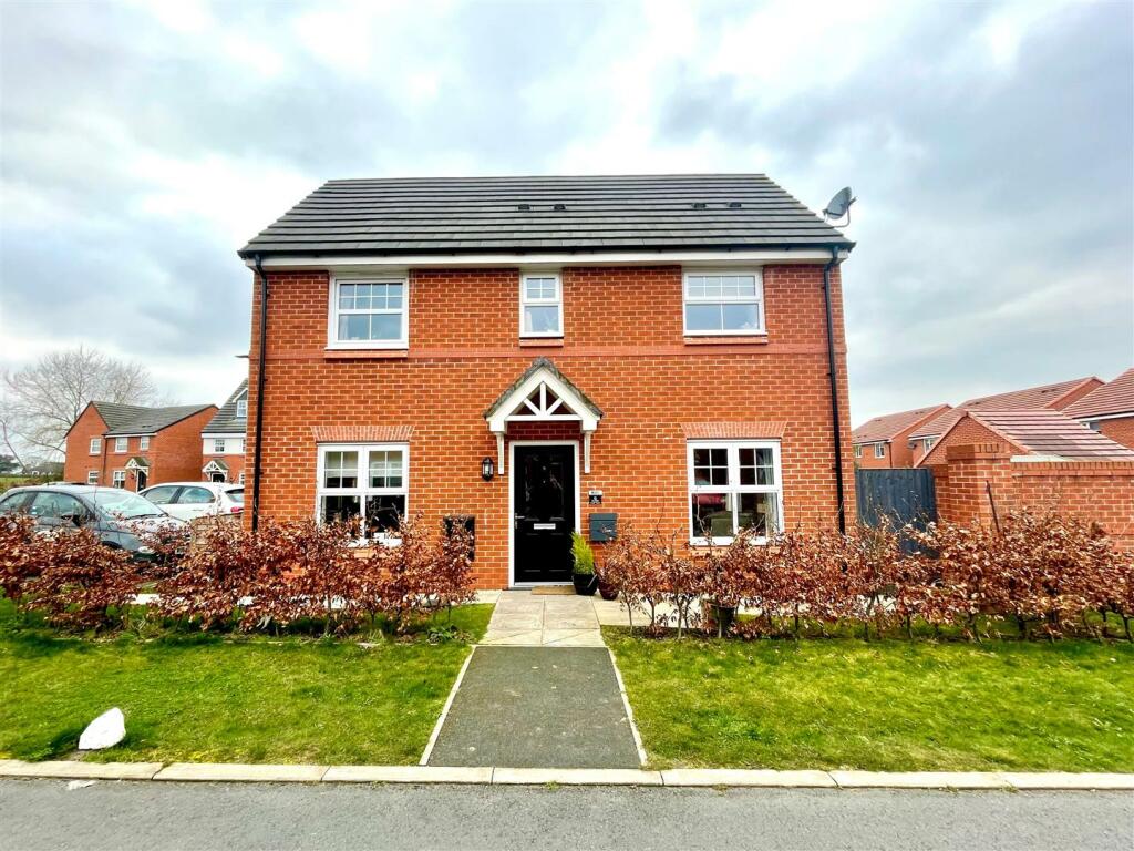 3 bedroom semidetached house for sale in Lee Place, Moston, Sandbach, CW11