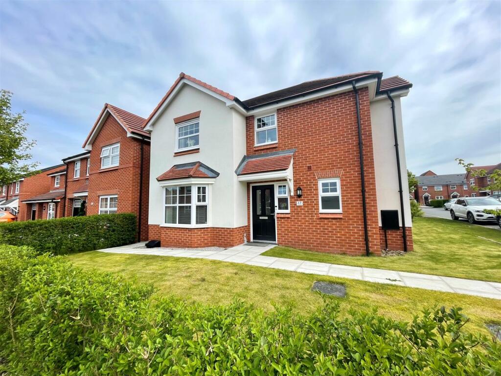 4 bedroom detached house for sale in Lee Place, Moston, Sandbach, CW11