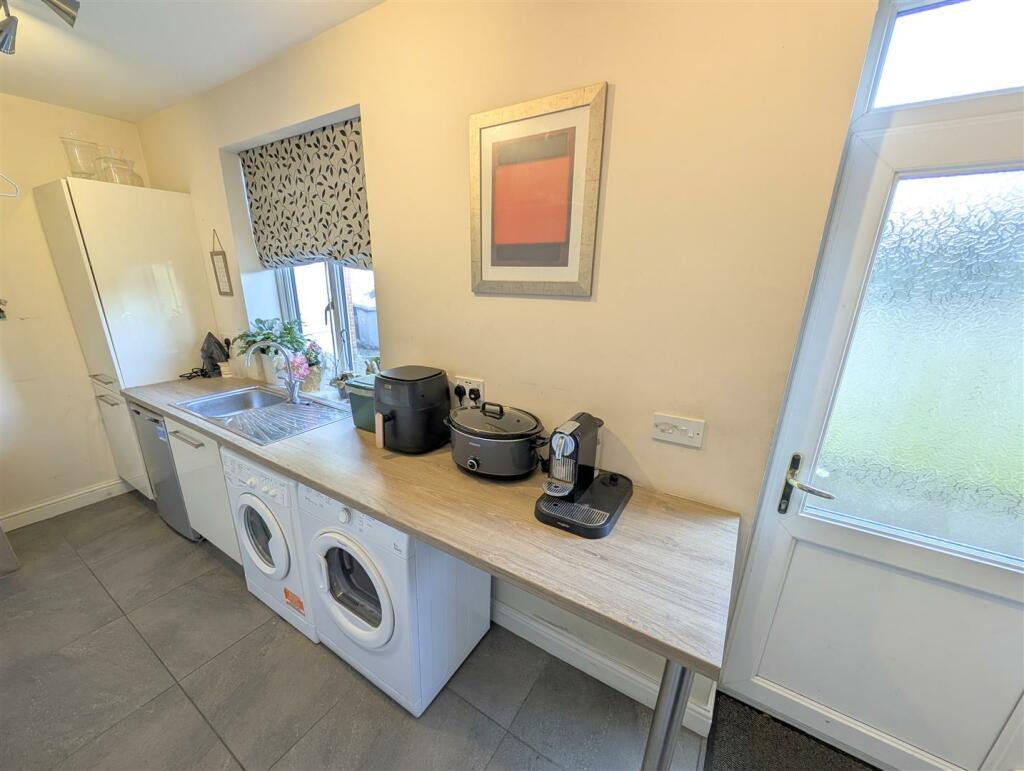 Additional property image - School Lane, Warmingham, Sandbach