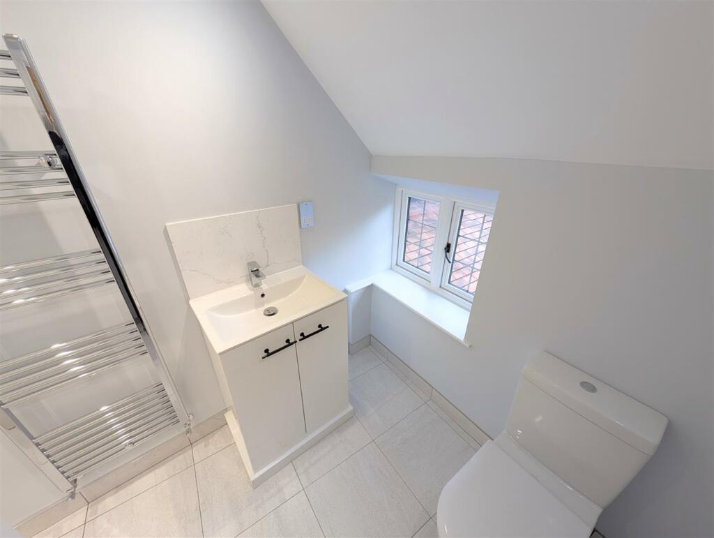Additional property image - Dingle Farmhouse, Dingle Lane, Sandbach