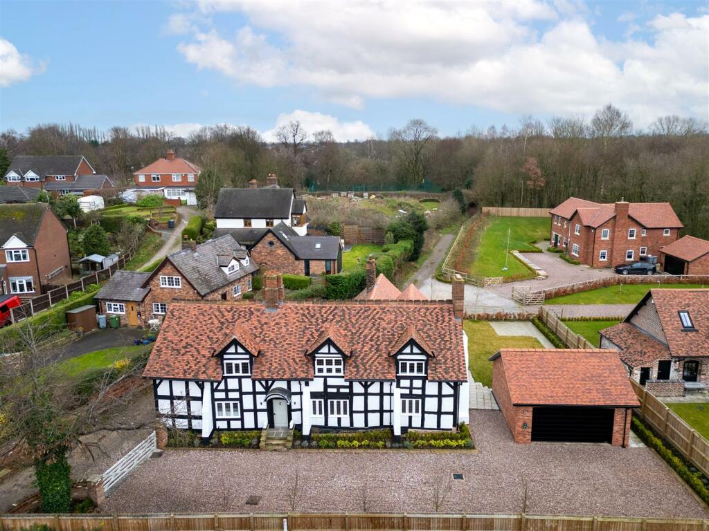 Additional property image - Dingle Farmhouse, Dingle Lane, Sandbach
