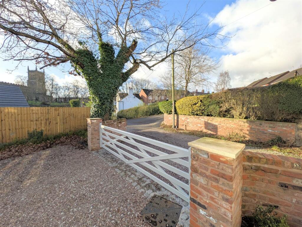 Additional property image - Dingle Farmhouse, Dingle Lane, Sandbach
