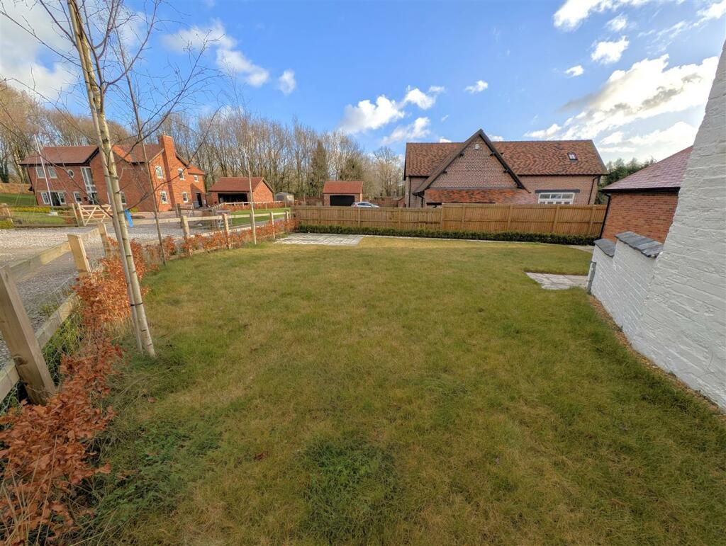 Additional property image - Dingle Farmhouse, Dingle Lane, Sandbach