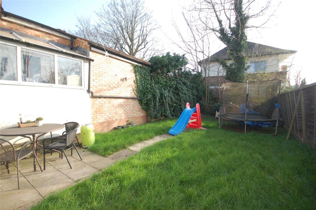 2 bedroom apartment for sale in Lichfield Grove, Finchley, N3